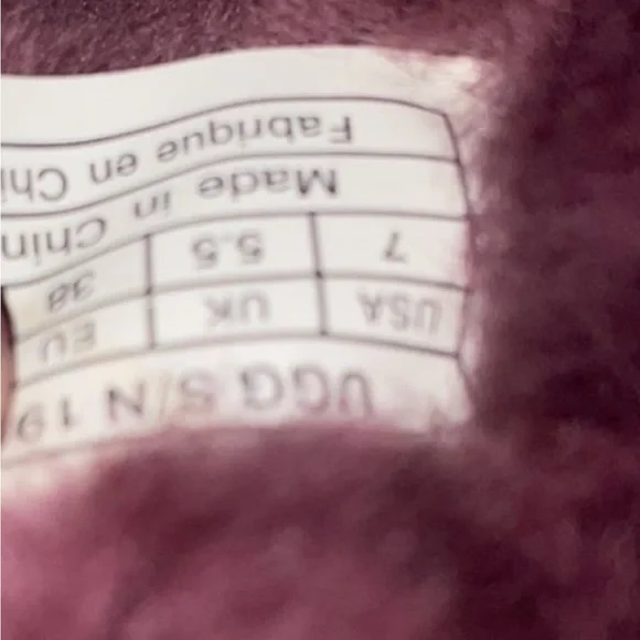 UGG Boots - Picture 6 of 6